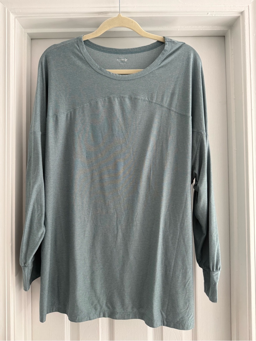 Old Navy Relaxed Long-Sleeve Active wear Top - Dusty Green